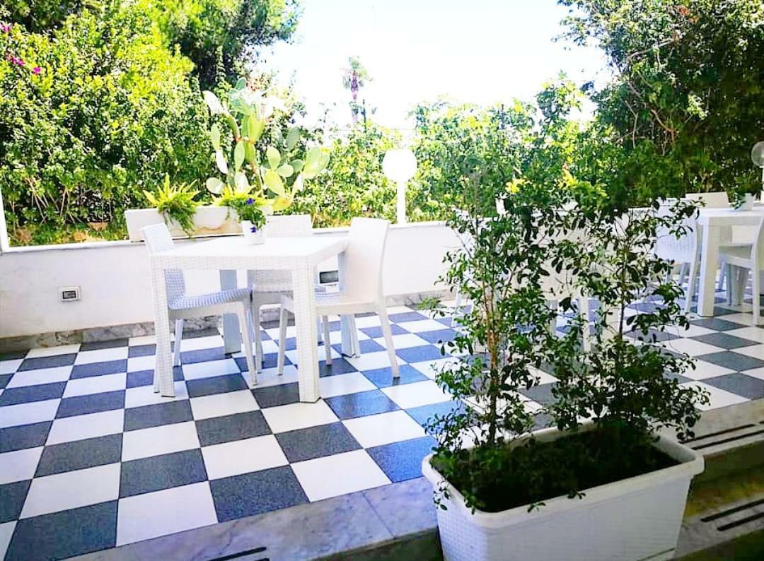 Casa Lu Salentu Hotel Torre Lapillo Exterior foto